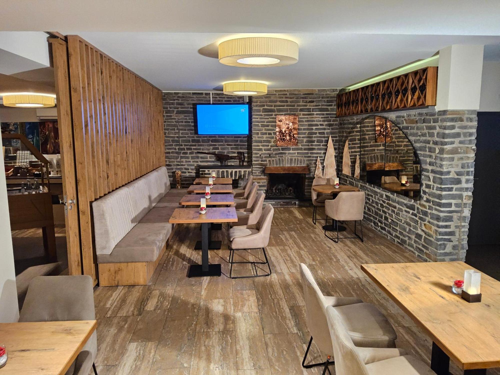 Christiana'S Wein & Art Hotel Bernkastel-Kues Ngoại thất bức ảnh