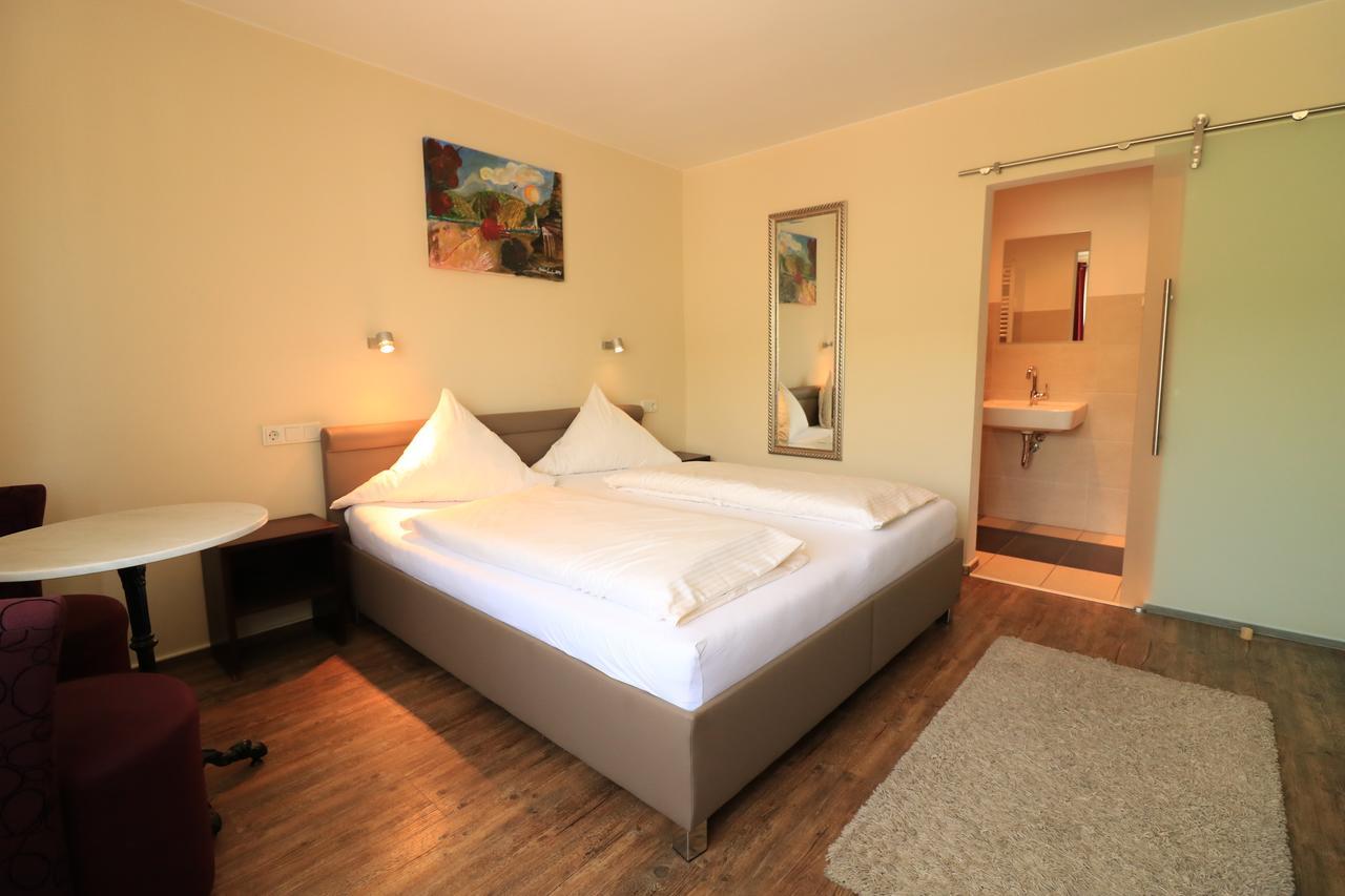 Christiana'S Wein & Art Hotel Bernkastel-Kues Ngoại thất bức ảnh