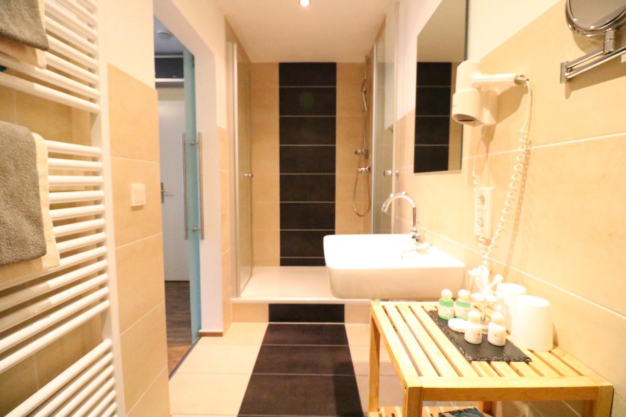 Christiana'S Wein & Art Hotel Bernkastel-Kues Ngoại thất bức ảnh