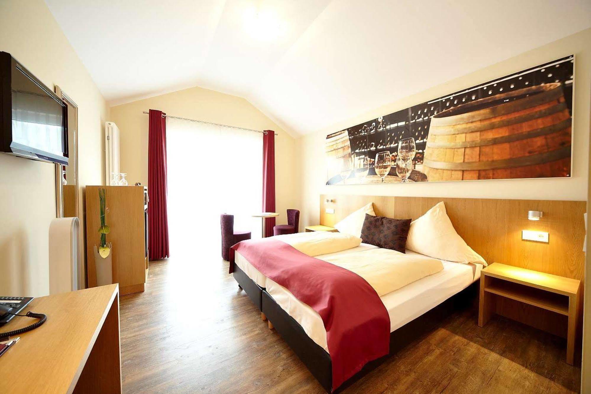 Christiana'S Wein & Art Hotel Bernkastel-Kues Ngoại thất bức ảnh