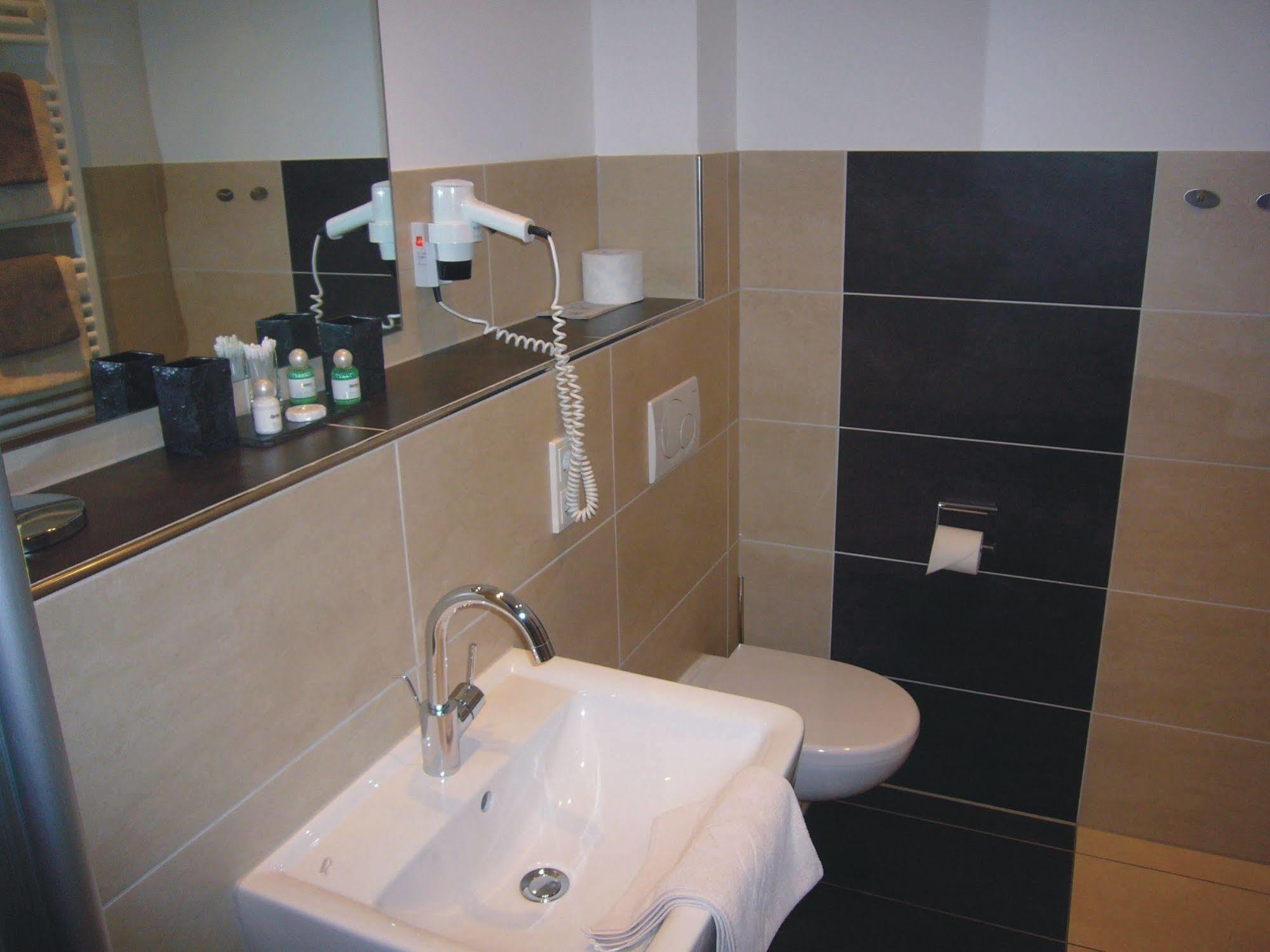 Christiana'S Wein & Art Hotel Bernkastel-Kues Ngoại thất bức ảnh
